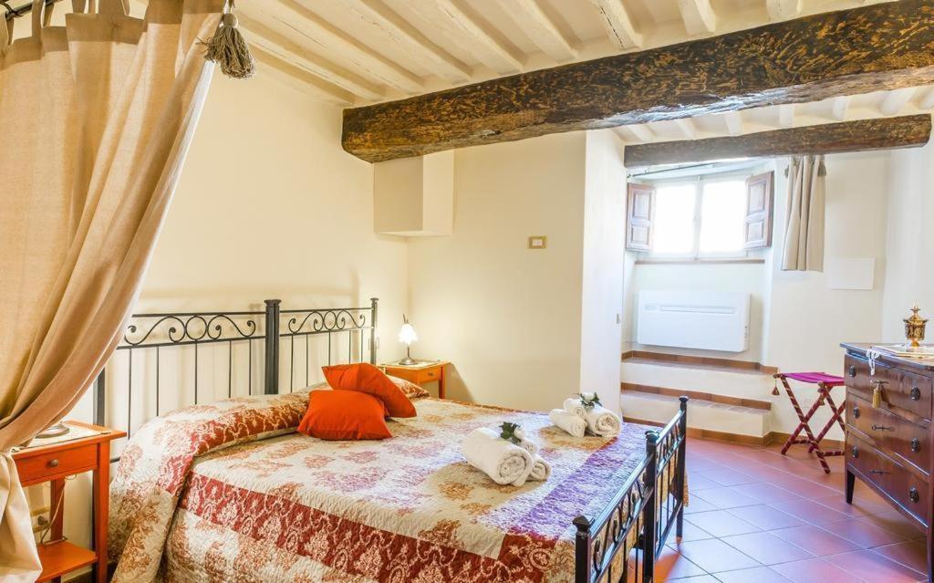 Lyon Apartment Anfiteatro Square, Лукка Екстер'єр фото